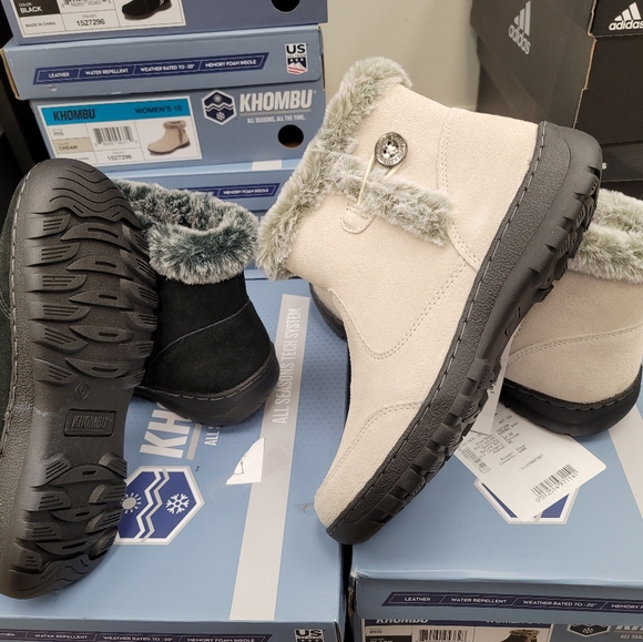 Khombu Women's Iris Black Suede Leather All Weather Water Resistant Ankle Boot - Picture 5 of 9